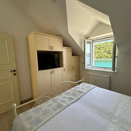 Semesterbostad House Ana Pucisca