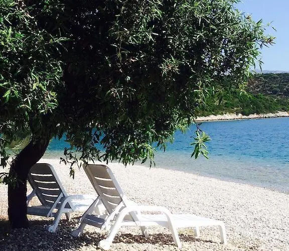 House Ana * Pučišća